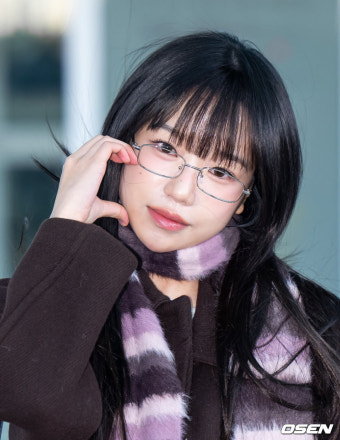 조유리, '오겜2' 이어 '마스크걸' 감독 만나나 