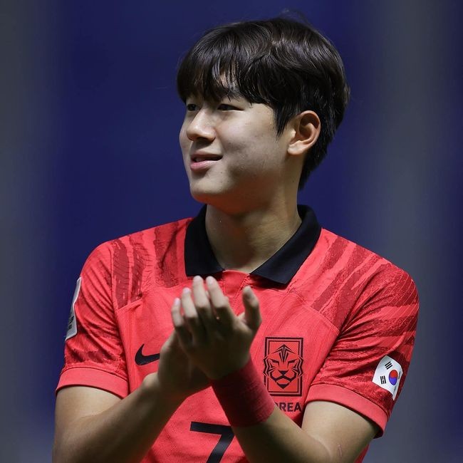 한국 유망주 윤도영, 브라이튼으로 이적 완료! 프리미어리그 무대 제압 기대Maguires!