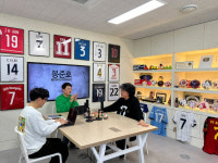 봉준호 감독 꿈 이뤘다..홍보팀 반대했던 축구 유튜브 출연(달수네 라이브)[공식]