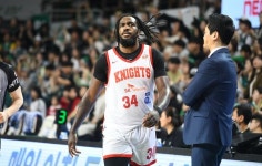 46경기 만에 1위 확정! SK, 역대 최단경기 우승 대기록...DB 꺾고 3년 만에 정규리그 정상 탈환