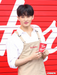 [사진]NCT 마크, 미소 머금고