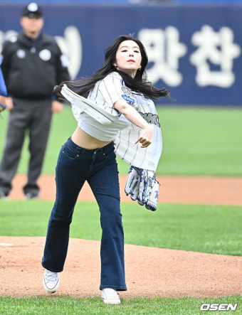 [사진] 레드벨벳 아이린, 삼성 승리 기원 시구