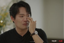 '폭싹 최대 수혜자' 최대훈, 유재석에 “학 씨”→父 떠올리며 눈물..매력 대방출 (‘유퀴즈’)