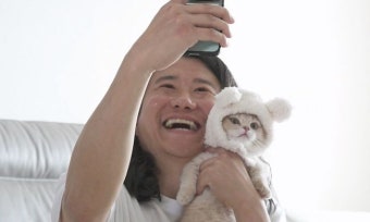 임우일, 개그계 프로 펫시터..귀여운 고양이와 힐링 타임 현장 (나혼산)
