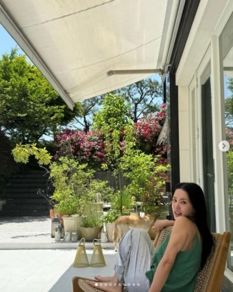 엄정화, 50억 한남동 집서 보내는 일상..55세의 '미친' 팔근육