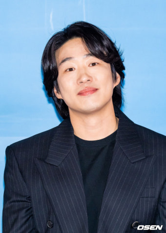 '하이파이브' 안재홍, 유아인과 과감 키스신 