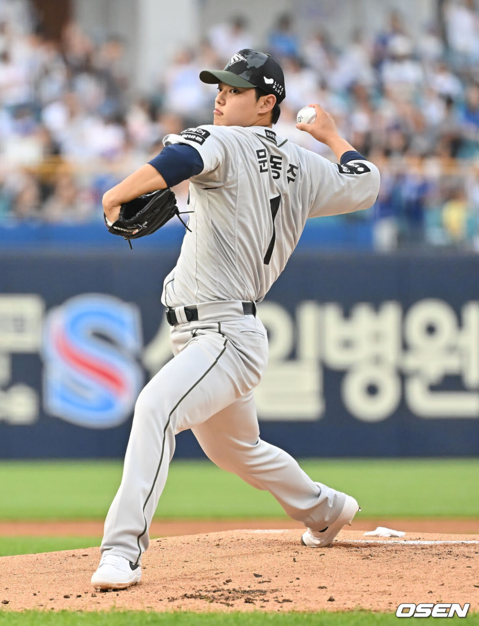 한화 문동주, 부상 소식에 안도…X-레이 결과 양호해 이틀 관찰로 그칠 것