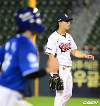 꼴찌팀에 스윕패 충격 극복! ‘강민호 결승 투런포’ 삼성, 두산 잡고 패패패패 탈출…후라도 QS+ 에이스 본능 [잠실 리뷰]