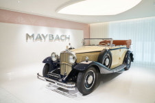 HS효성더클래스 ‘마이바흐 브랜드센터 서울’ 개장 행사에 이서진 이수혁 초청