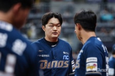 '임지민이 누구야?' 155km 돌직구! 엔팍이 술렁…'포수→투수' 트랜스포머, 강렬한 데뷔 첫 홀드