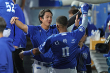 [속보] 디아즈, 49호 아치 쾅! 외국인 타자 최다 홈런 신기록+KBO 최초 150타점 돌파