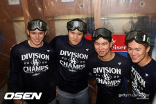 와우 방송사도 당황, 김혜성한테 자꾸 왜 이래? 황당 볼 판정에 또 삼진…지구 우승에도 웃지 못했다