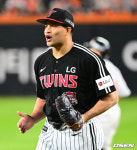 [사진]치리노스, 삼진에 미소 머금고