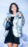 [사진]유이,무소단의 복싱 포즈