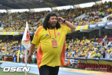 "메시-마라도나? 우리에겐 하메스가 있다" 콜롬비아 전설의 찬사