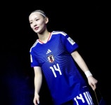 “대담한 자신 만나고 싶었다!” 미모의 日국대 풋살선수 플레이보이 화보촬영 논란