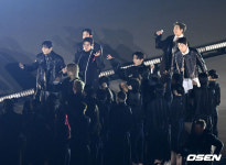 [사진]왕의 길을 걷는 방탄소년단
