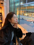 ‘고우림♥’ 김연아, 민낯+안경 ‘대학생’인 줄..30대 안 믿기는 동안 비주얼