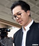 [사진]102일 무단결근 송민호 '부실복무 인정'