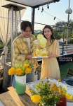 '42세 임신' 이다해, D라인 실종 너무 말랐네..드레스 입고 세븐과 야외파티