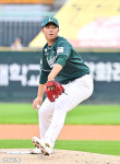 [사진]SSG 선발 김민준, 연승 가보자