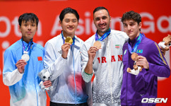 일본 안방서 완성한 짜릿한 45-44 역전승...허리 통증 이겨낸 오상욱, 2연속 AG 2관왕→한국 선수단 MVP 선정