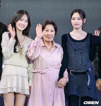 [사진]부산국제영화제 야외무대인사 갖는 김혜자-박서경-최주은
