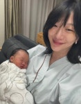 '이코베' 최소라, 결혼 7년만에 득녀..붕어빵 딸 이름은 