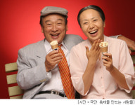 이순재 - 성병숙, 연극 늙은 부부 이야기서 연기호흡