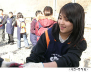 박민지, 연탄배달 봉사활동. 가슴 뿌듯해요