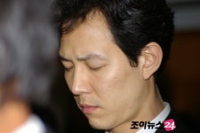 [포토]이정재, "감독님의 조명은 저에게 태양이었습니다"