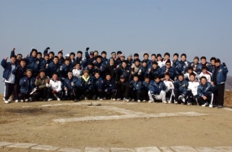 허슬두로 다시 부상하는 두산 베어스, 조성환 감독 대행의 지도 하에 선수들의 투지 다시 일으킨다