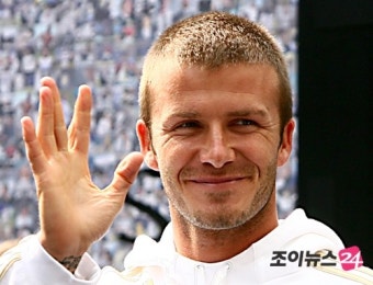[포토]'살인미소' 베컴, '내일 상암에서 또 만나요'
