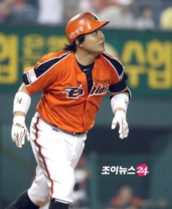 한화 4연승-김태균 17호 홈런, 류현진 42일만에 6승째