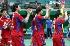 [핸드볼]남자, 이집트에 역전승…1패 뒤 3연승으로 8강행 확정