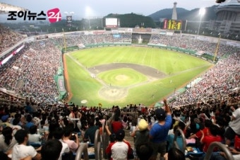 '와!' 프로야구 13년만에 500만 관중 오늘(26일) 돌파
