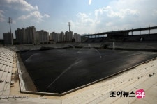 [포토]1만 5천석 규모의 창원축구센터 건립 중