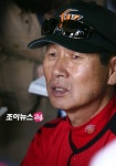 [PO] 패장 김성근 감독, 바람이 두산에 유리하게 불었다