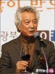 [포토]신성일, 2010 대한민국 영화를 위해 건배