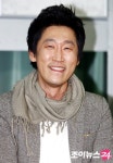 [포토]김현기, 봉투(?) 좋아하는 선생님으로 나와요