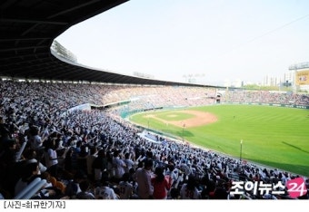 프로야구, 역대 최소경기 '400만 관중' 돌파