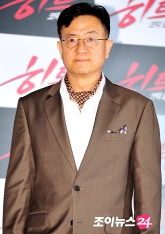 송영창, 첫 공식석상 등장 