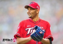 이만수 감독, 로페즈 영입 망설였던 이유