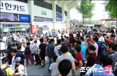 [포토]어린이날, 오전부터 인파 몰린 야구장