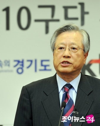 [포토]이석채 회장, '프로야구 10구단, 명문구단으로 만들겠다'