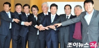[포토]정몽규 회장, 전 현직 축구대표팀 감독과 오찬회동!