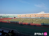 포항, 이례적인 평일 낮 경기…조명이 없어요