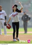 LG, 12일 한화전 승리기원 시구 행사