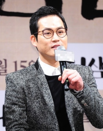 '무녀굴' 김성균 
