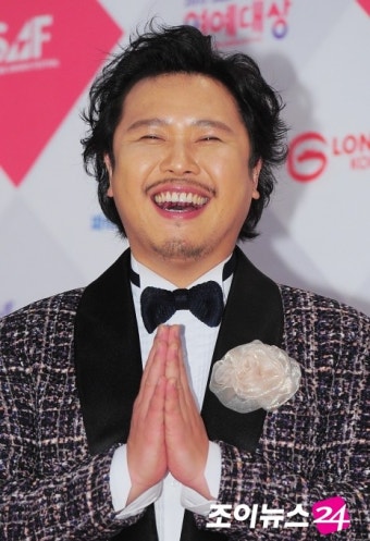 '1대100' 육중완 